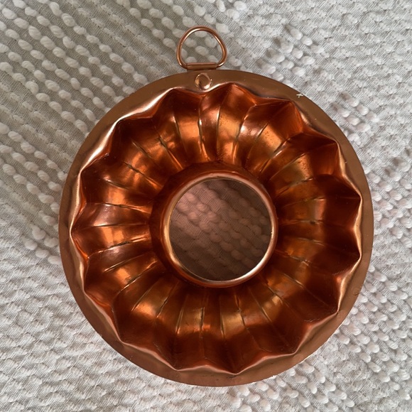 Vintage Copper Molds (Set of Three) - Picture 8 of 8